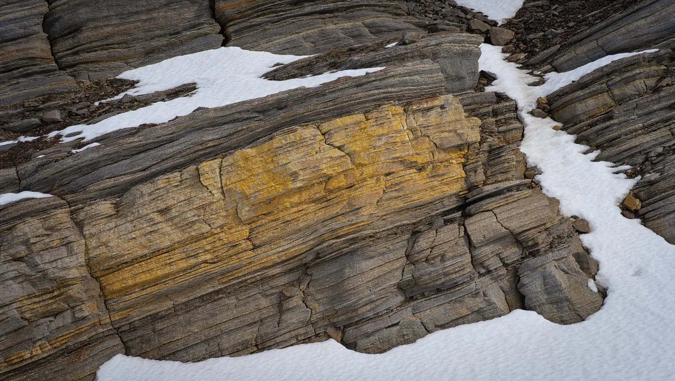 Geology Mount Everest Facts Yellow Band