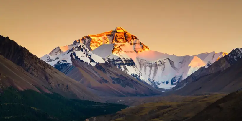 Mount Everest In Which Country Borders