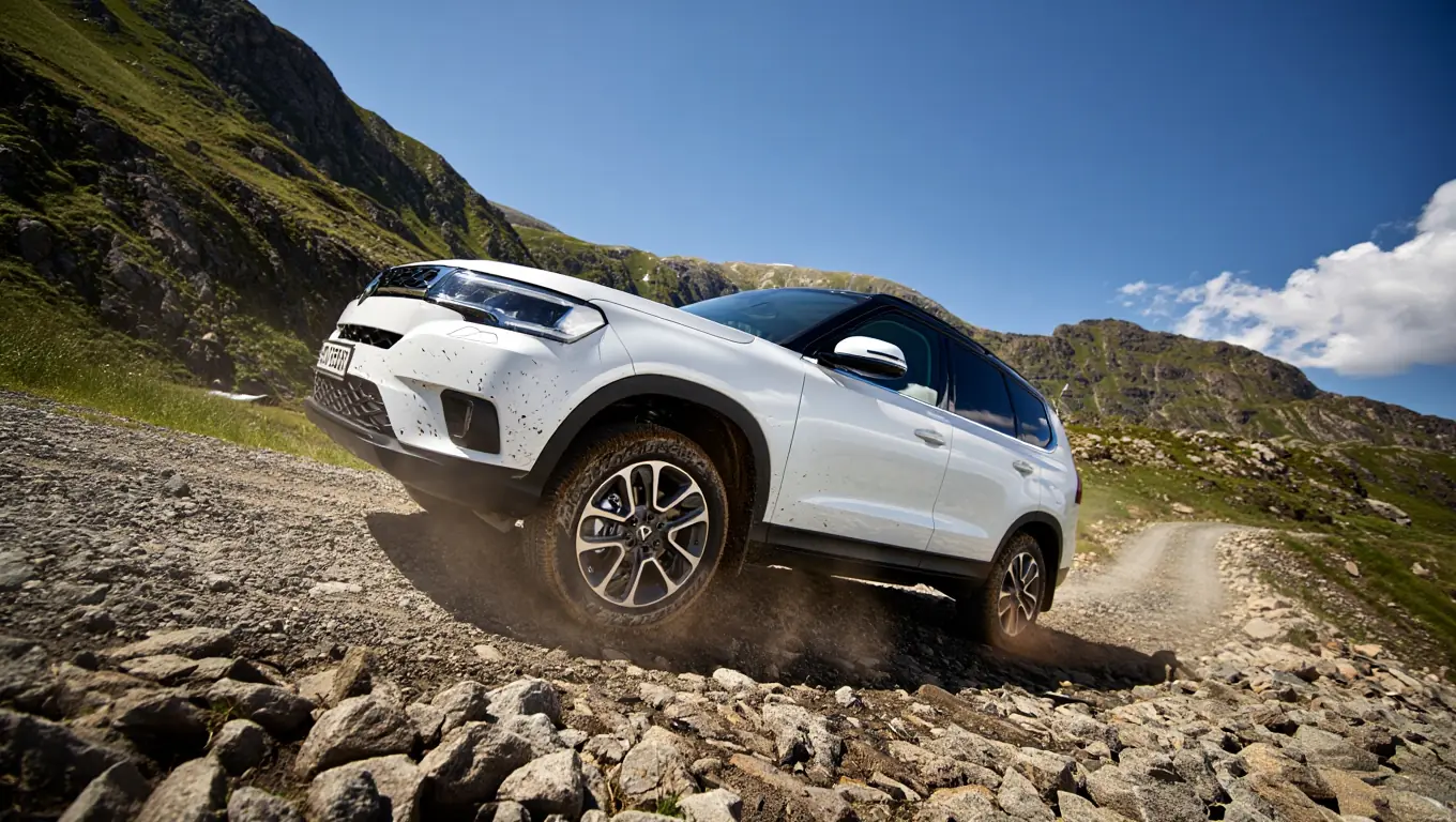 Rugged Everest Expedition Ford Vehicle